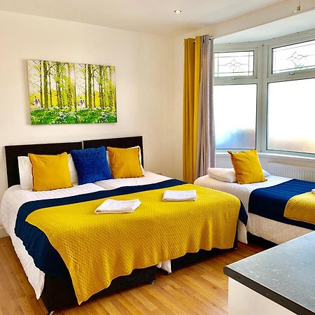 London Studio Apartments, Private Bathrooms And Parking Ilford Exterior foto