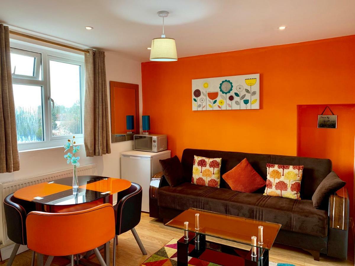 London Studio Apartments, Private Bathrooms And Parking Ilford Exterior foto